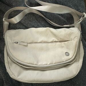 Lululemon all night festival bag 5L (the larger size) white opal/Silver